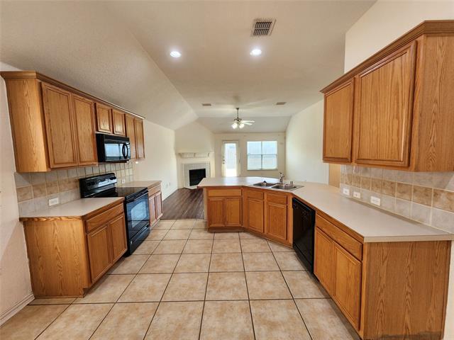 Building Photo - 3216 Chesington Dr