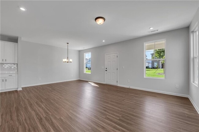 Building Photo - 865 York Aly