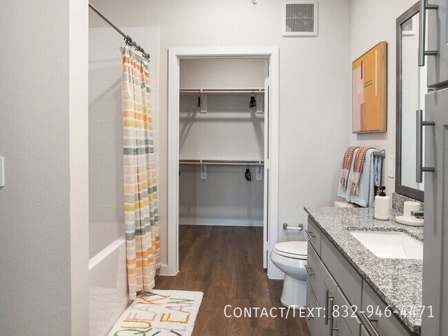 Building Photo - 8 Weeks Free Rent + Up to $1,000 GC!
