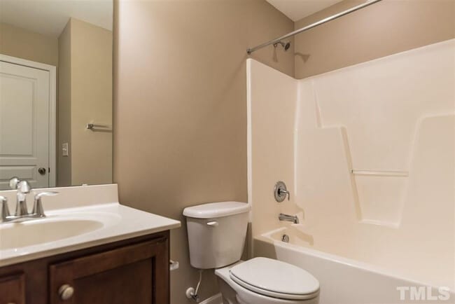 Building Photo - Room in Townhome on Keystone Park Dr