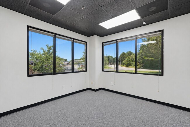 Building Photo - 1449 Field Park Cir NW