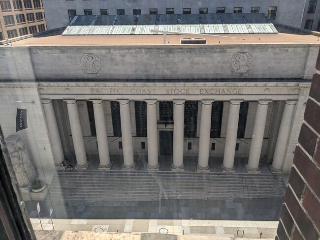 Building Photo - 201 Sansome St