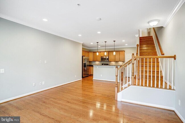 Building Photo - 20638 Sibbald Square