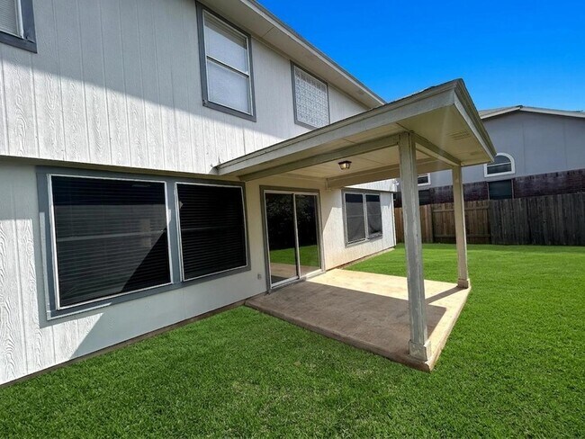 Building Photo - 909 Settlement Cove