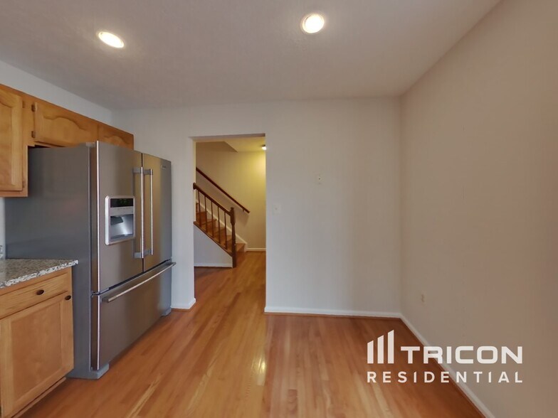 Building Photo - 502 Waters Cove Ct