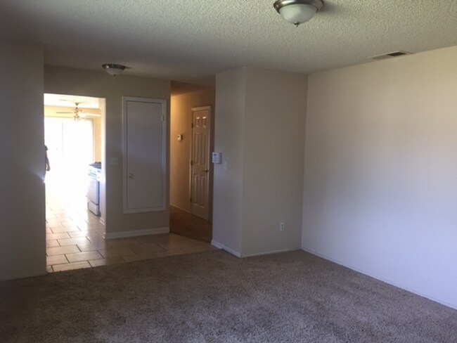 Building Photo - Citrus Heights 3 bedroom
