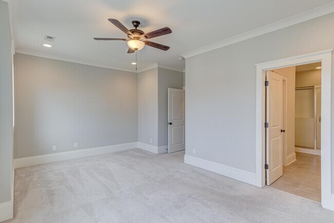 Building Photo - 208 Asher Springs Cir