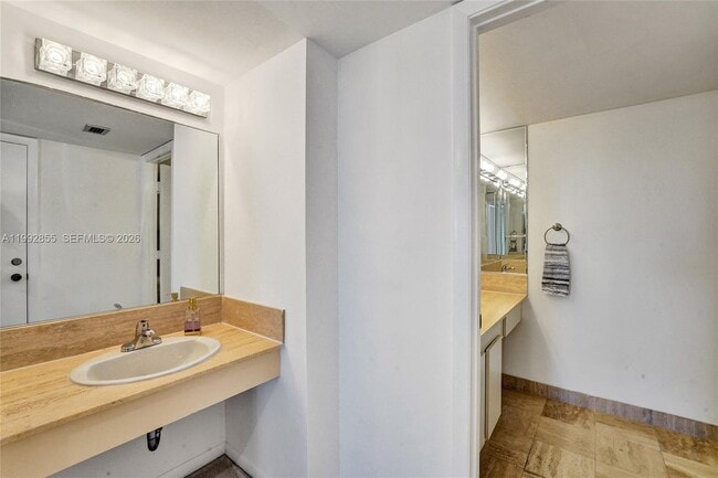 Building Photo - 1201 S Ocean Dr