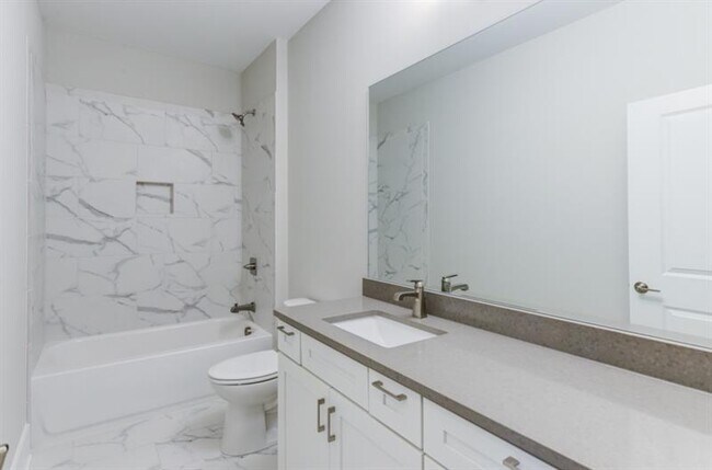 Building Photo - 4304 Walsh Dr