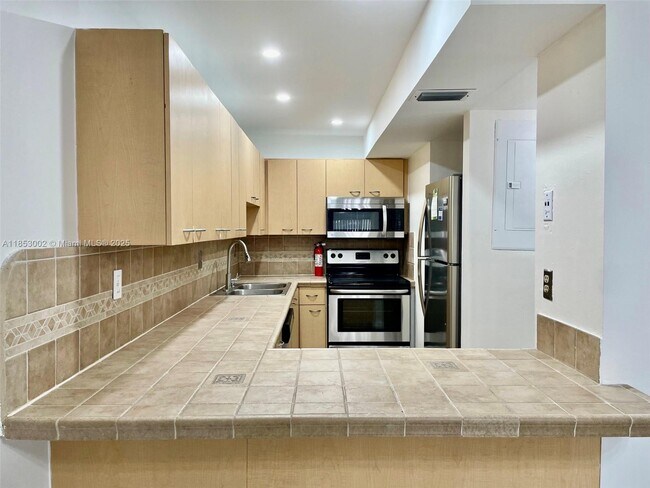Building Photo - 14346 SW 96th Ln