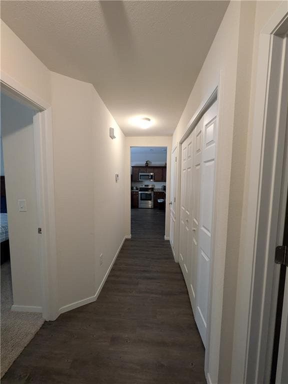 Building Photo - 8110 Dogwood Dr