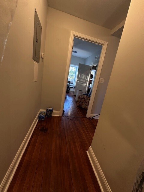 Hallway - 1209 Southwest Blvd