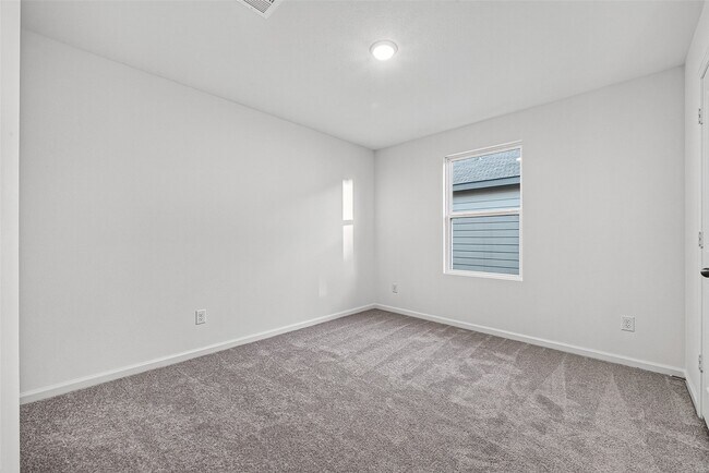 Building Photo - 8323 Vacek Xing Wy