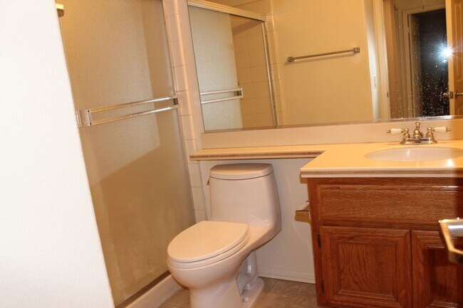 Building Photo - 2bd/2bth Ocean Hills 55+ Single Level home!