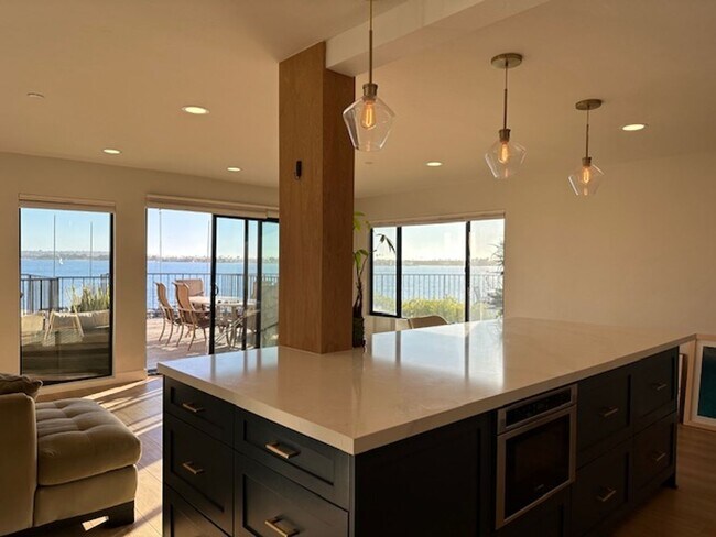 Building Photo - Stunning Bay Front Condominium on Sail Bay, San Diego, CA