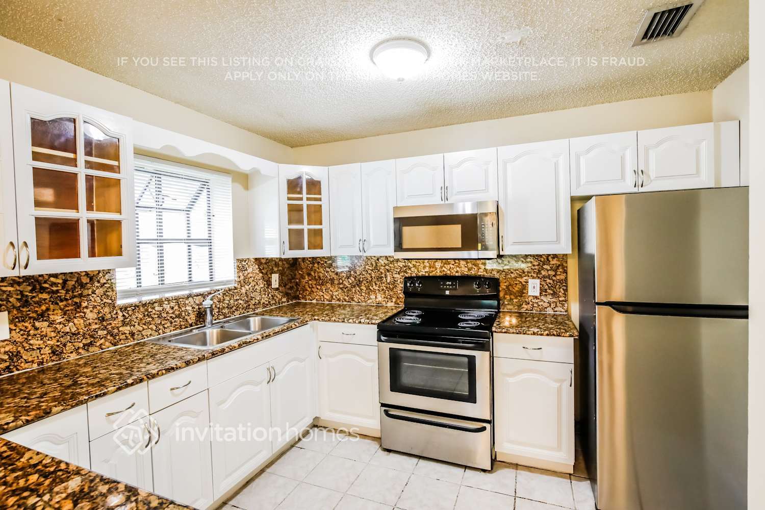 Building Photo - 4900 NW 92nd Ave