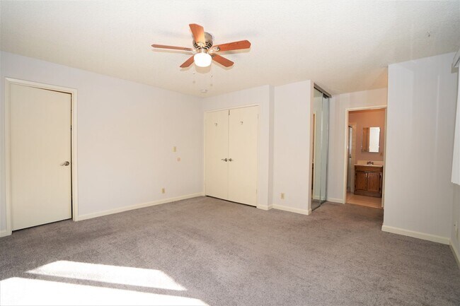 Building Photo - Beautiful Single Family Home in Desirable ...