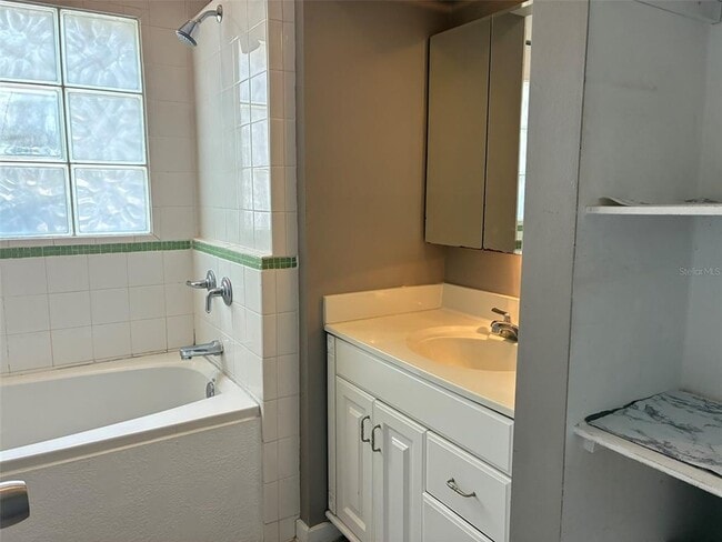 Building Photo - 1555 Michigan Ave