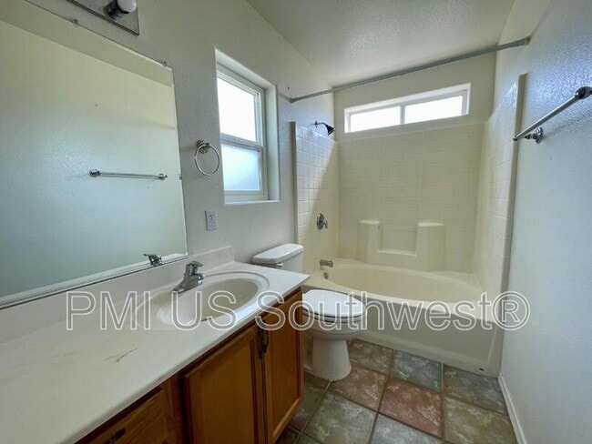 Building Photo - 3622 Terra Loma Dr