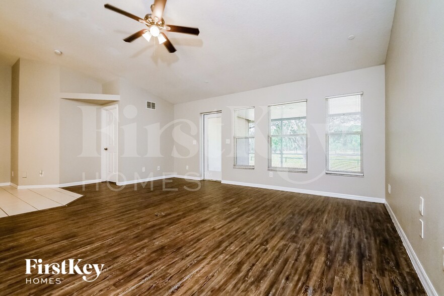 Building Photo - 4003 Kingsfield Dr