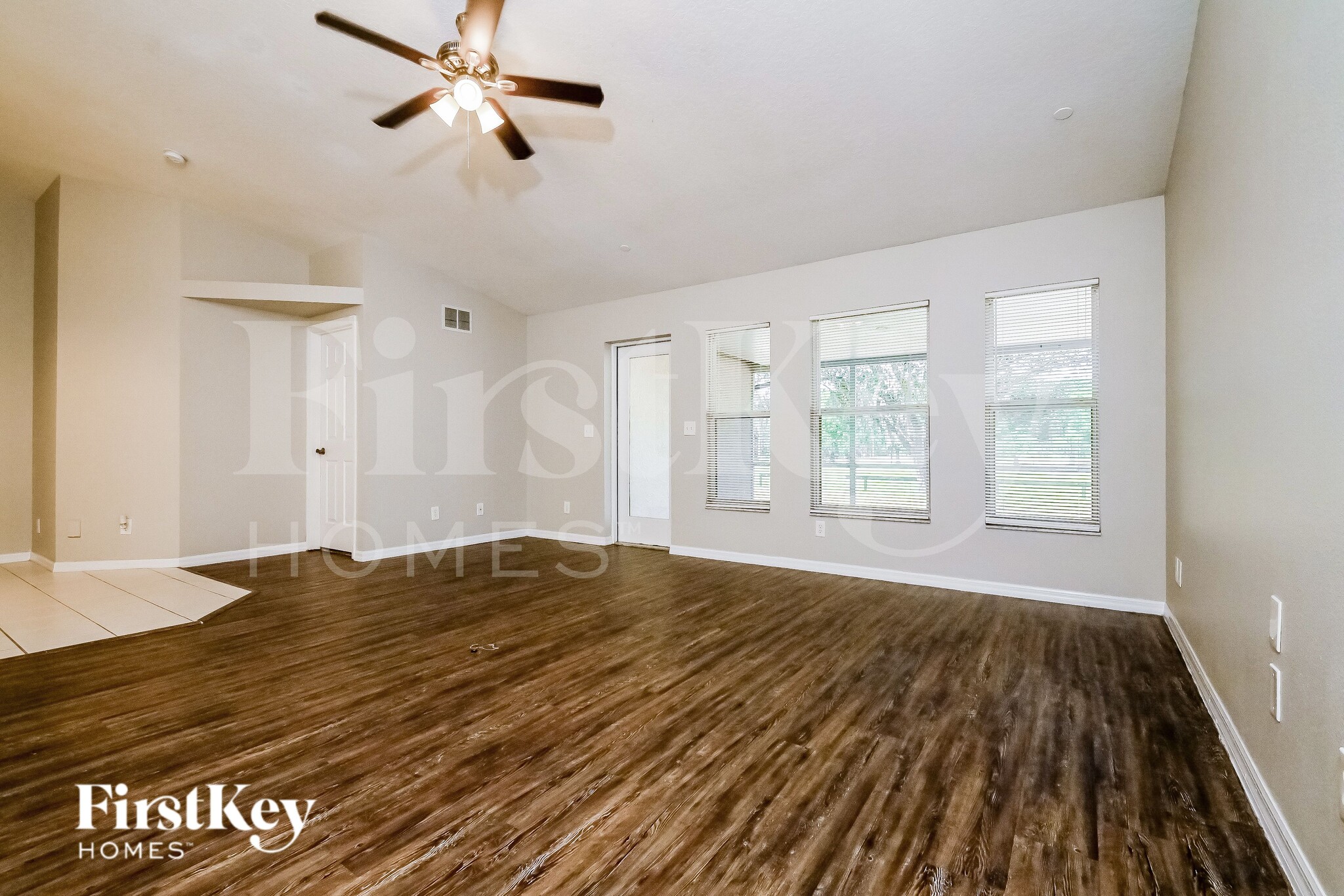 Building Photo - 4003 Kingsfield Dr