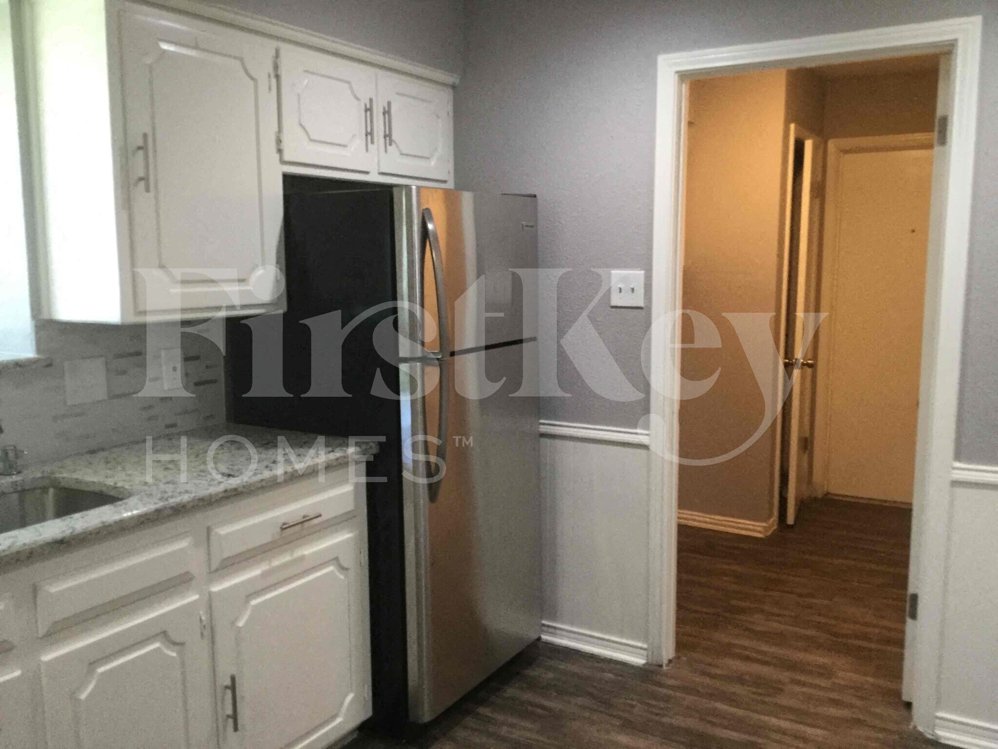 Building Photo - 419 Buckingham Pl