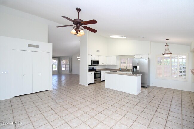 Building Photo - 4052 E Palo Brea Ln