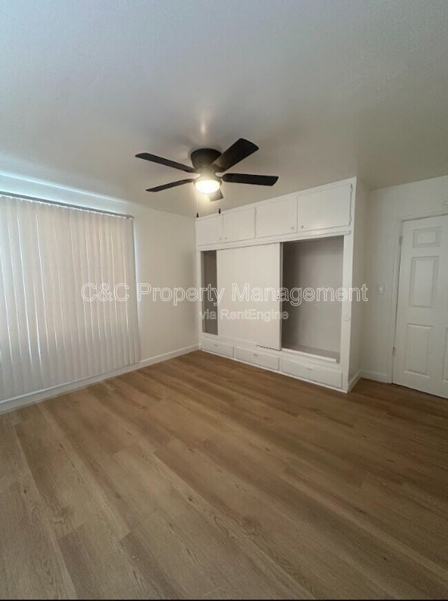 Building Photo - 14012 Sylvanwood Ave