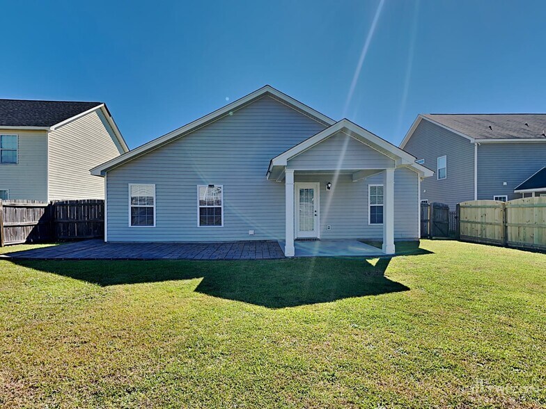 Building Photo - 149 Moores Creek Dr
