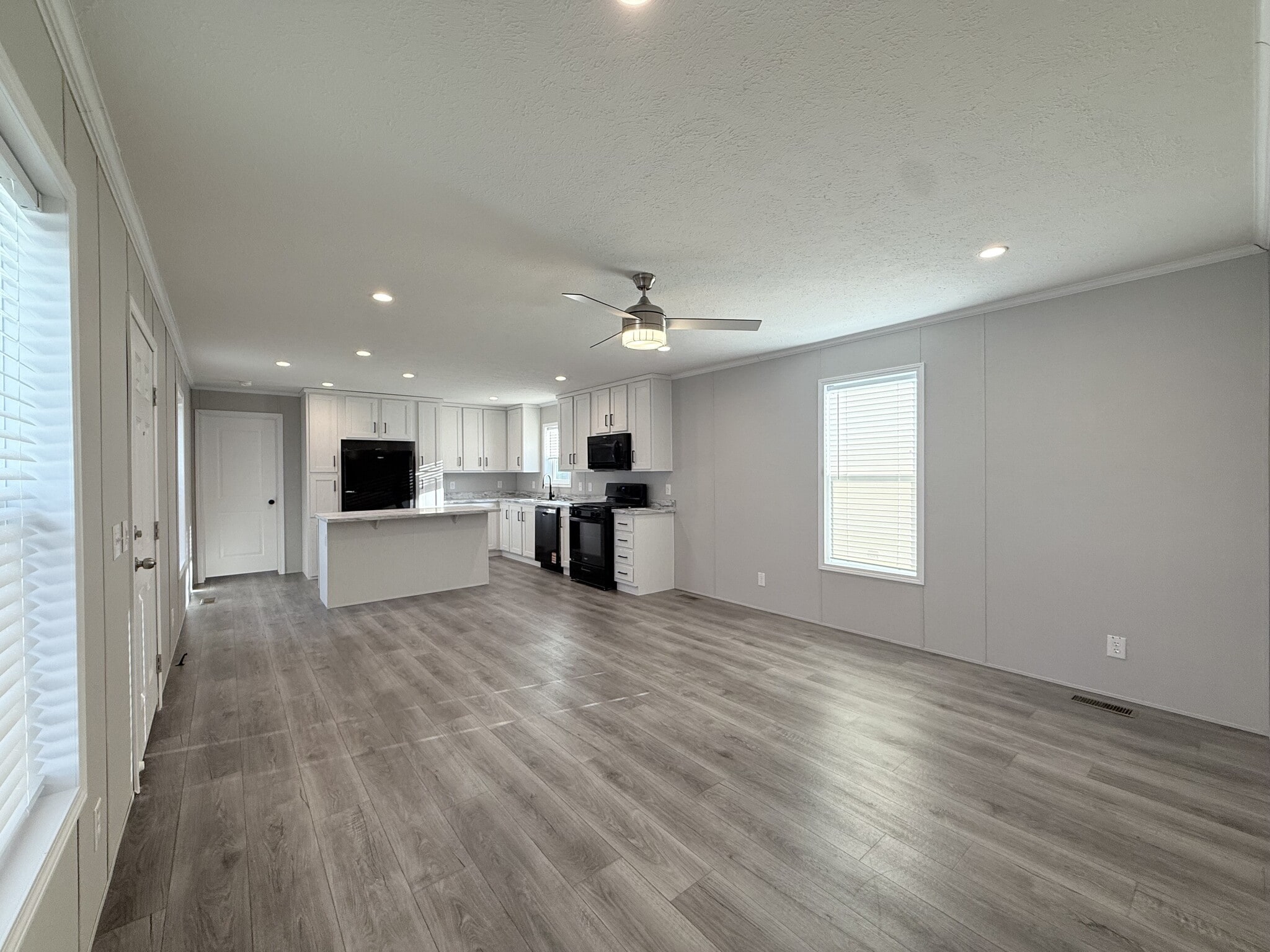 Building Photo - 29649 Cambridge Ct