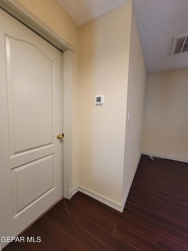 Building Photo - 14267 Pacific Point Dr