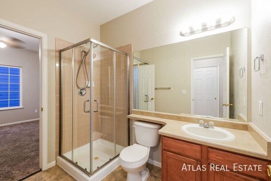 Building Photo - 6423 Elsinore Dr