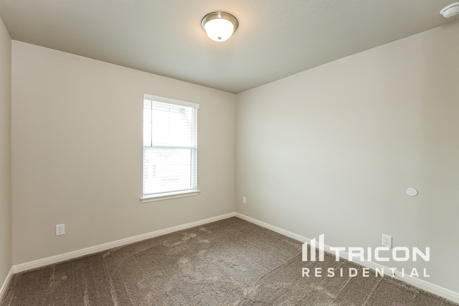 Building Photo - 13536 Emerson Wy