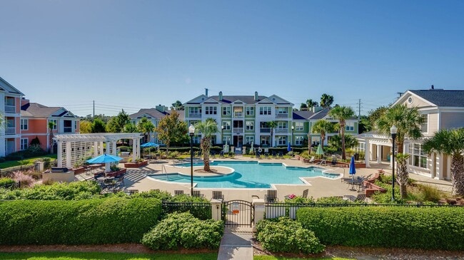 Primary Photo - 1 Bedroom 1 Bath Condo in Southampton Poin...