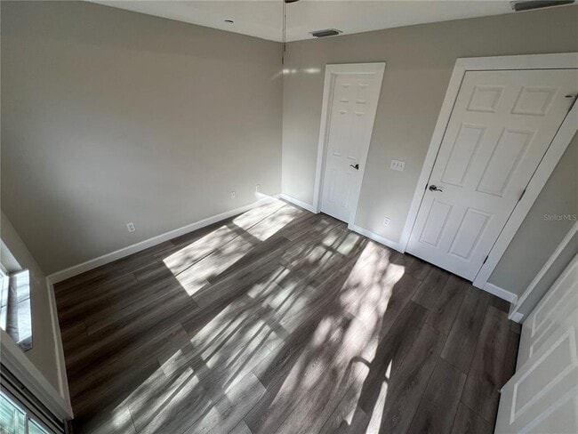 Building Photo - 7350 Black Walnut Way