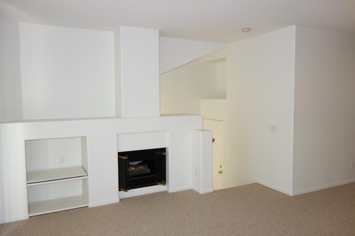 Building Photo - 4175 Via Candidiz