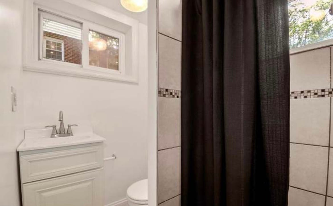 Building Photo - 6916 New Hampshire Ave