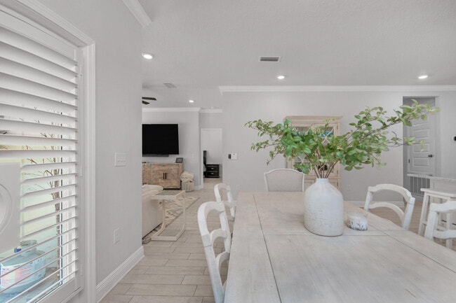 Building Photo - 382 Lightning Bug Ln