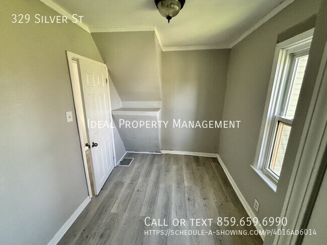 Building Photo - 329 Silver St