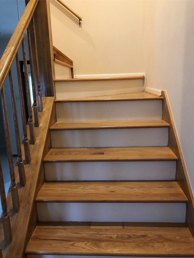 Building Photo - 2434 Hodges Bend Cir