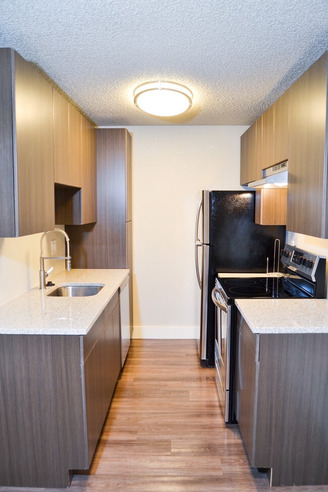 Building Photo - Ascent Apartments