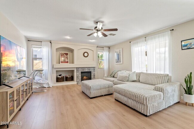 Building Photo - 6943 W Tether Trail