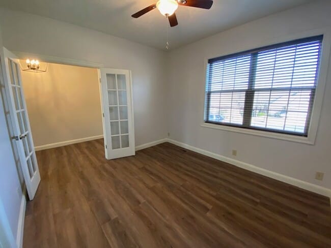 Building Photo - 5117 S Nettleton Ave