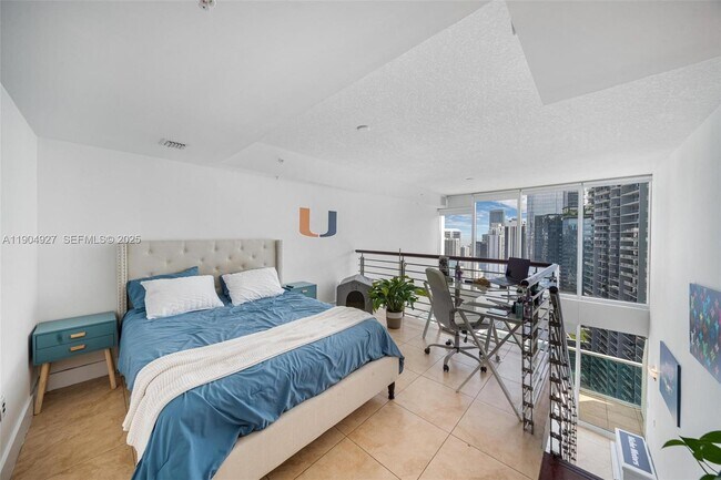 Building Photo - 41 SE 5th St