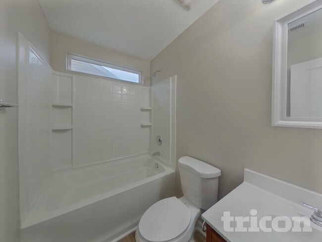 Building Photo - 510 Rook Rd