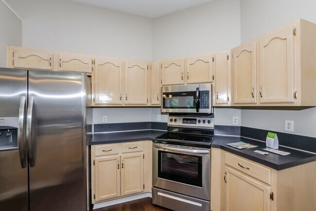 Building Photo - 11621 Long Forest Dr