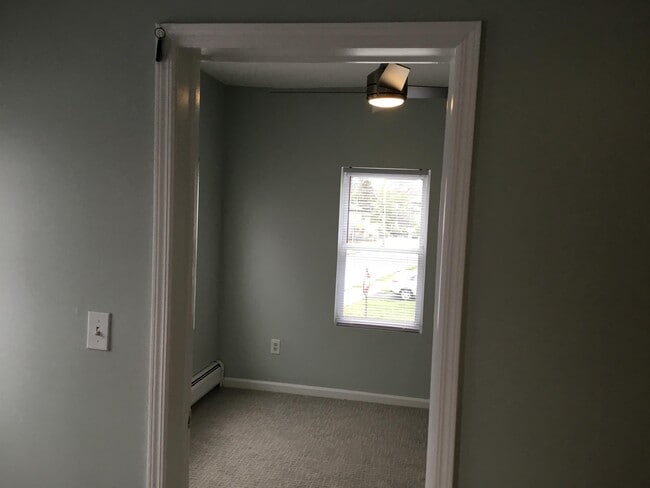 Building Photo - 90 Union Ave