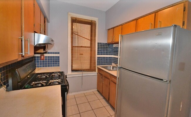 Building Photo - 262 Clendenny Ave