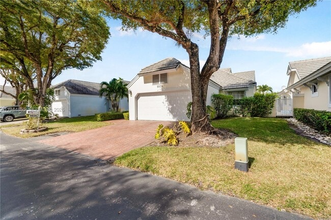 Building Photo - 9939 NW 47th Terrace