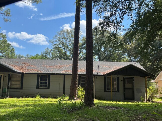 Primary Photo - 1210 Gillespie Ave